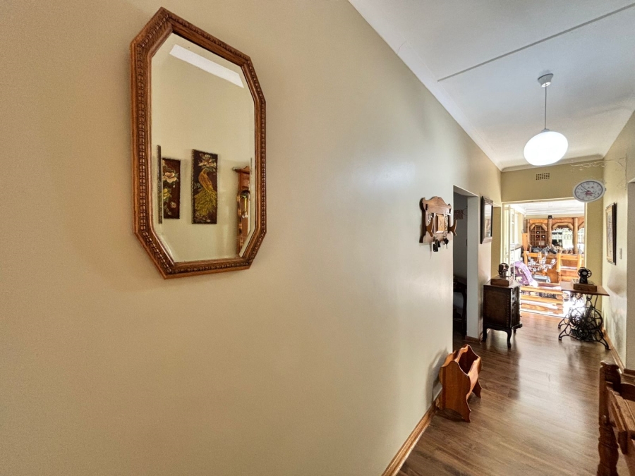6 Bedroom Property for Sale in Flamwood North West